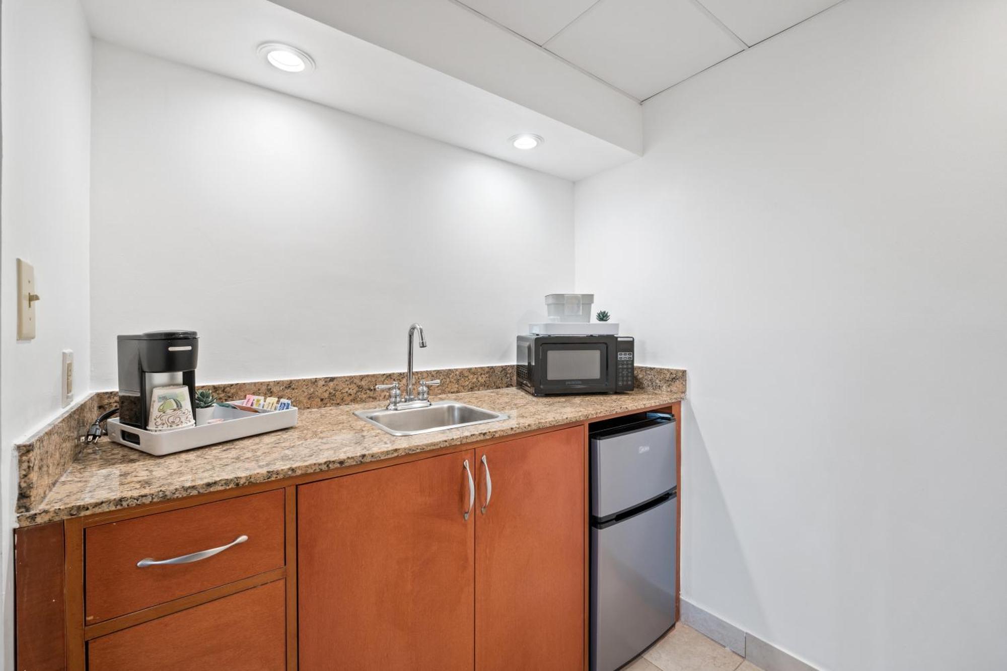 315 Loso Hotel Airport Charlotte Esterno foto